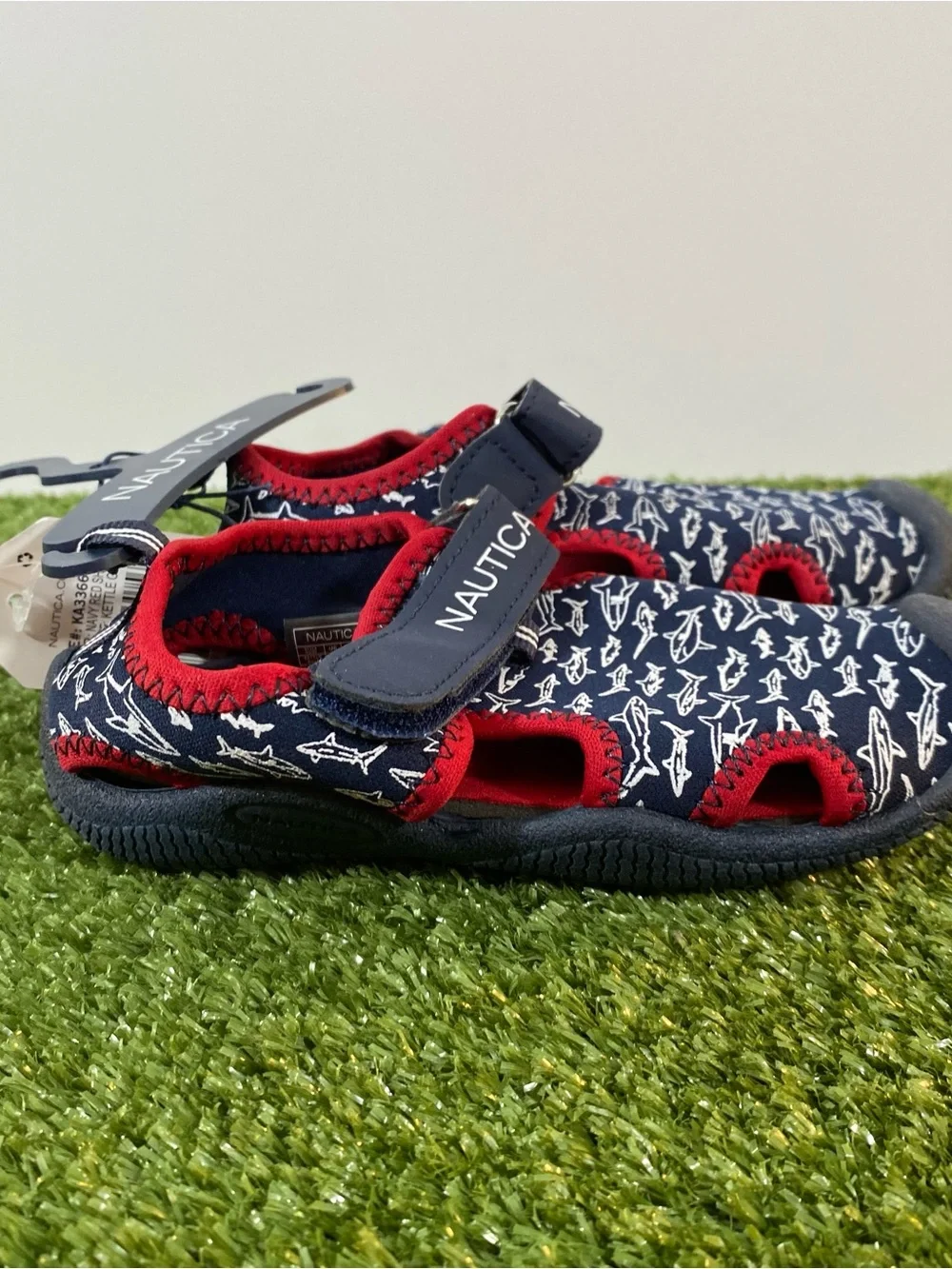 Nautica Water Shoes Little Kids Boys Girls Size 9 Blue Red Sharks Closed Toe New